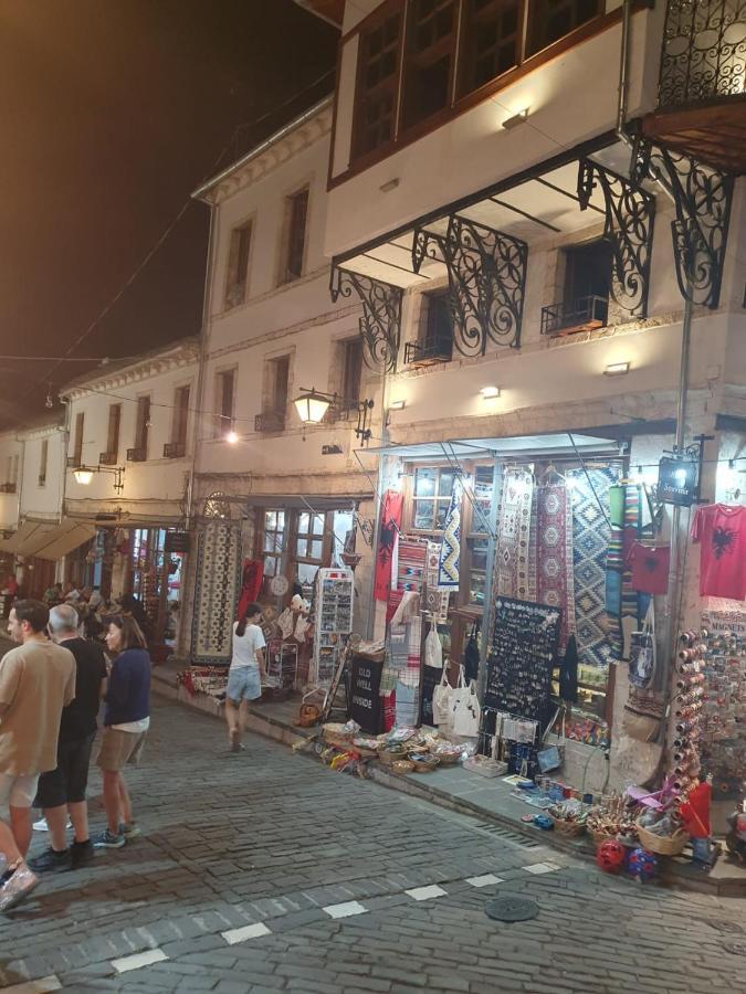 Santa Room-Old Bazaar Center-Gjirokaster Ngoại thất bức ảnh