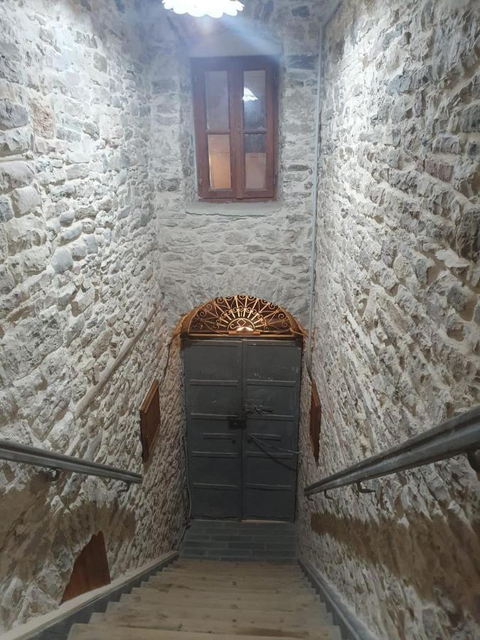 Santa Room-Old Bazaar Center-Gjirokaster Ngoại thất bức ảnh