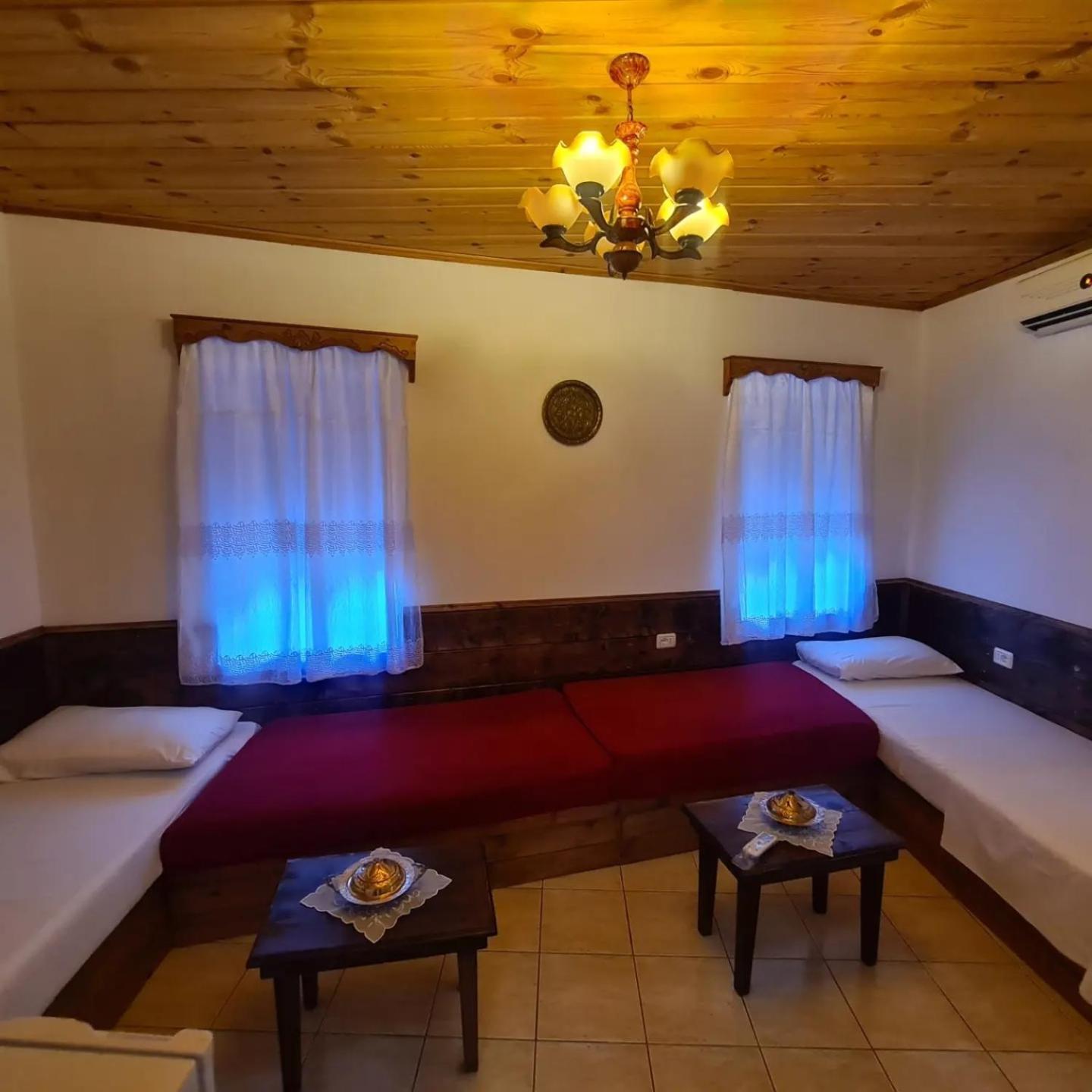 Santa Room-Old Bazaar Center-Gjirokaster Ngoại thất bức ảnh